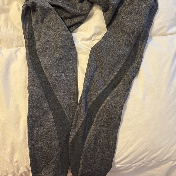 Lululemon leggings - Picture 3 of 4